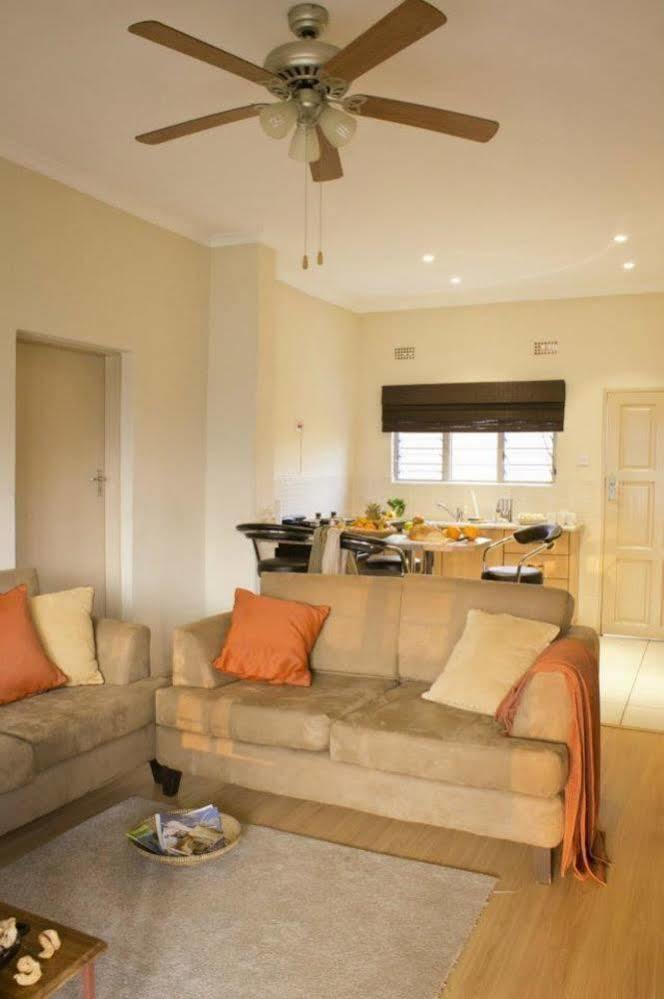Victoria Apartments Ливингстън Екстериор снимка